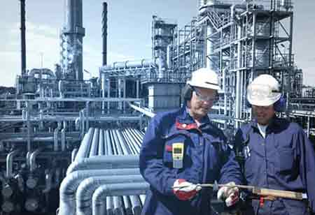 Key Considerations When Hiring an Energy Consultant